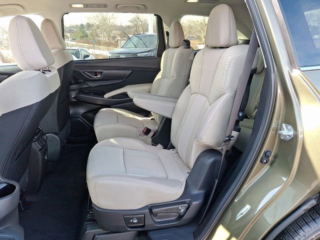Used 2025 Subaru Ascent Premium image 11
