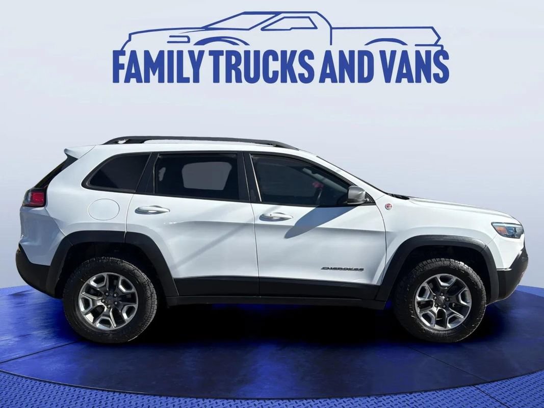 Used 2019 Jeep Cherokee Trailhawk w/ Comfort/Convenience Group AWD/4WD image 6
