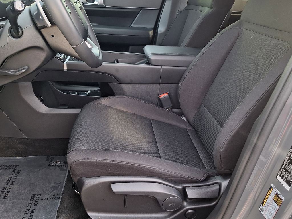 Used 2024 Hyundai Santa Fe SE image 11