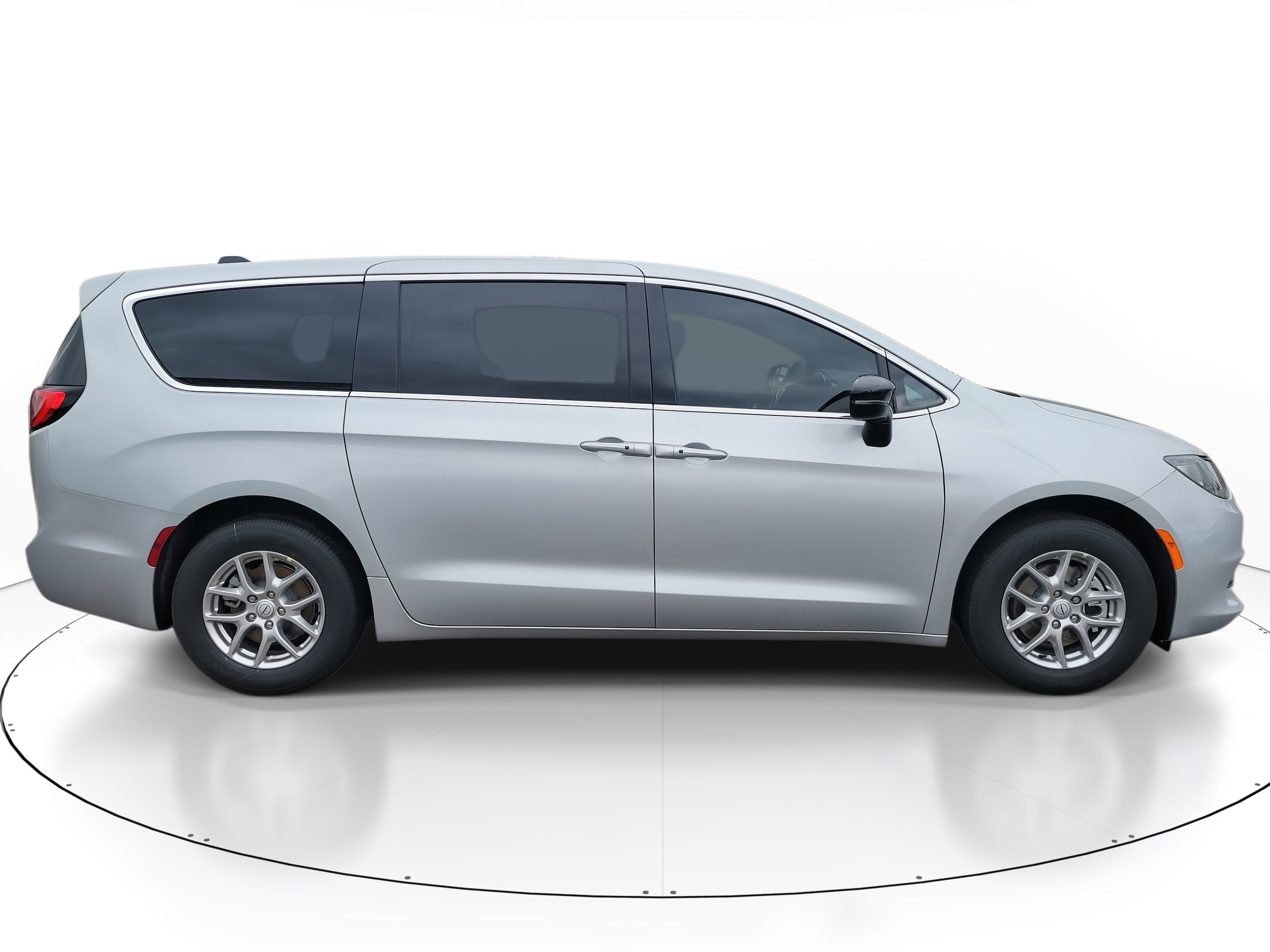 New 2026 Chrysler Voyager LX FWD image 5