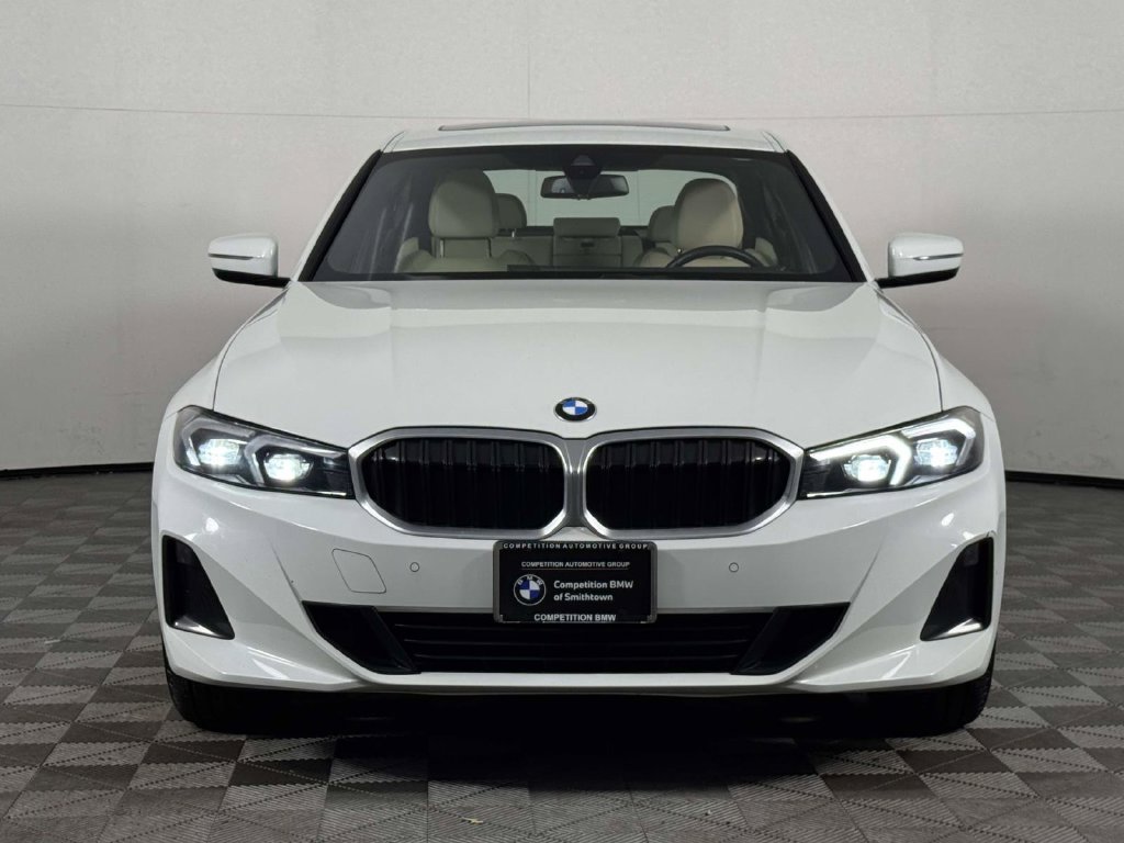 Used 2023 BMW 330i xDrive Sedan w/ Driving Assistance Package AWD/4WD image 6