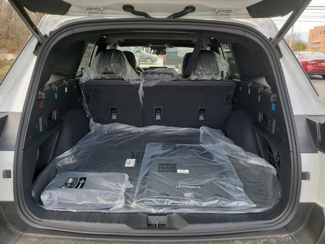 Used 2026 Subaru Outback Premium image 5