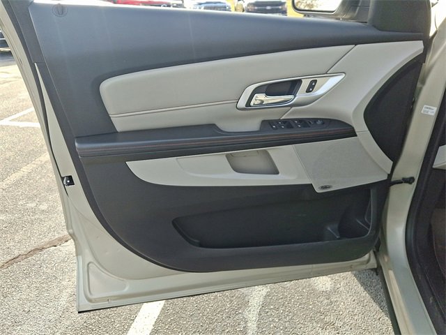 Used 2015 GMC Terrain SLT image 12