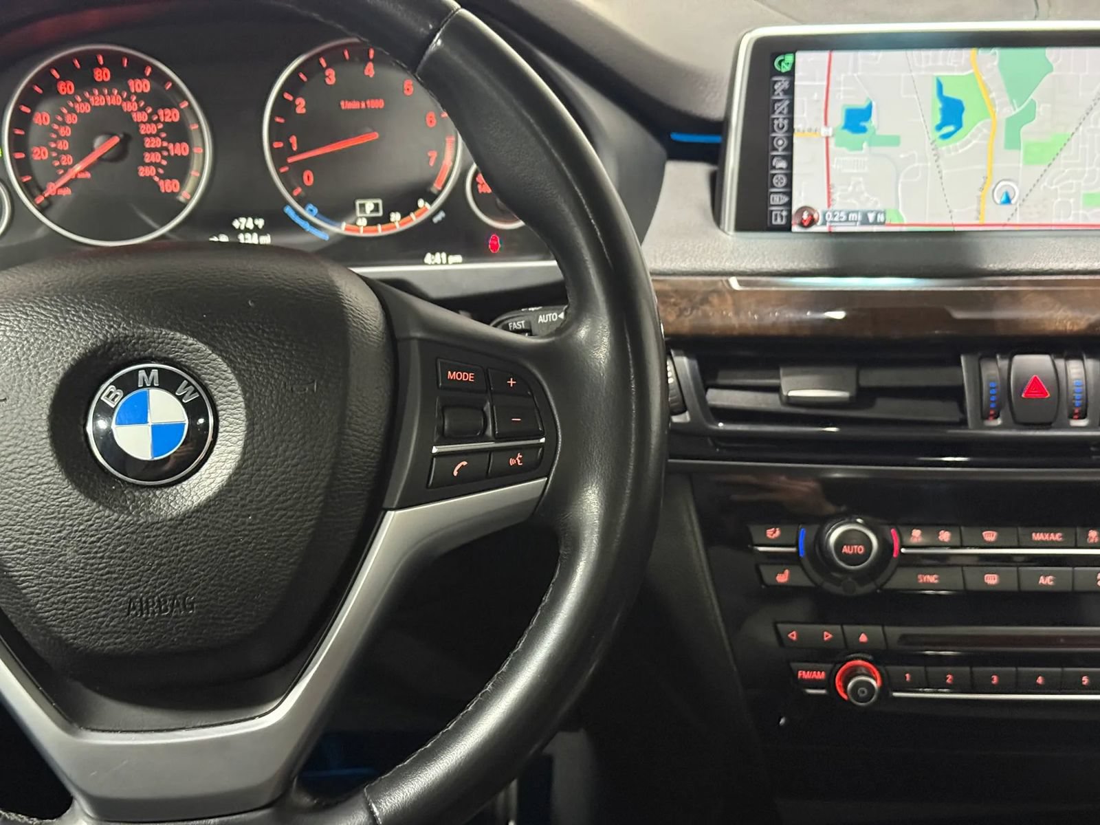 Used 2015 BMW X5 xDrive35i AWD/4WD image 25