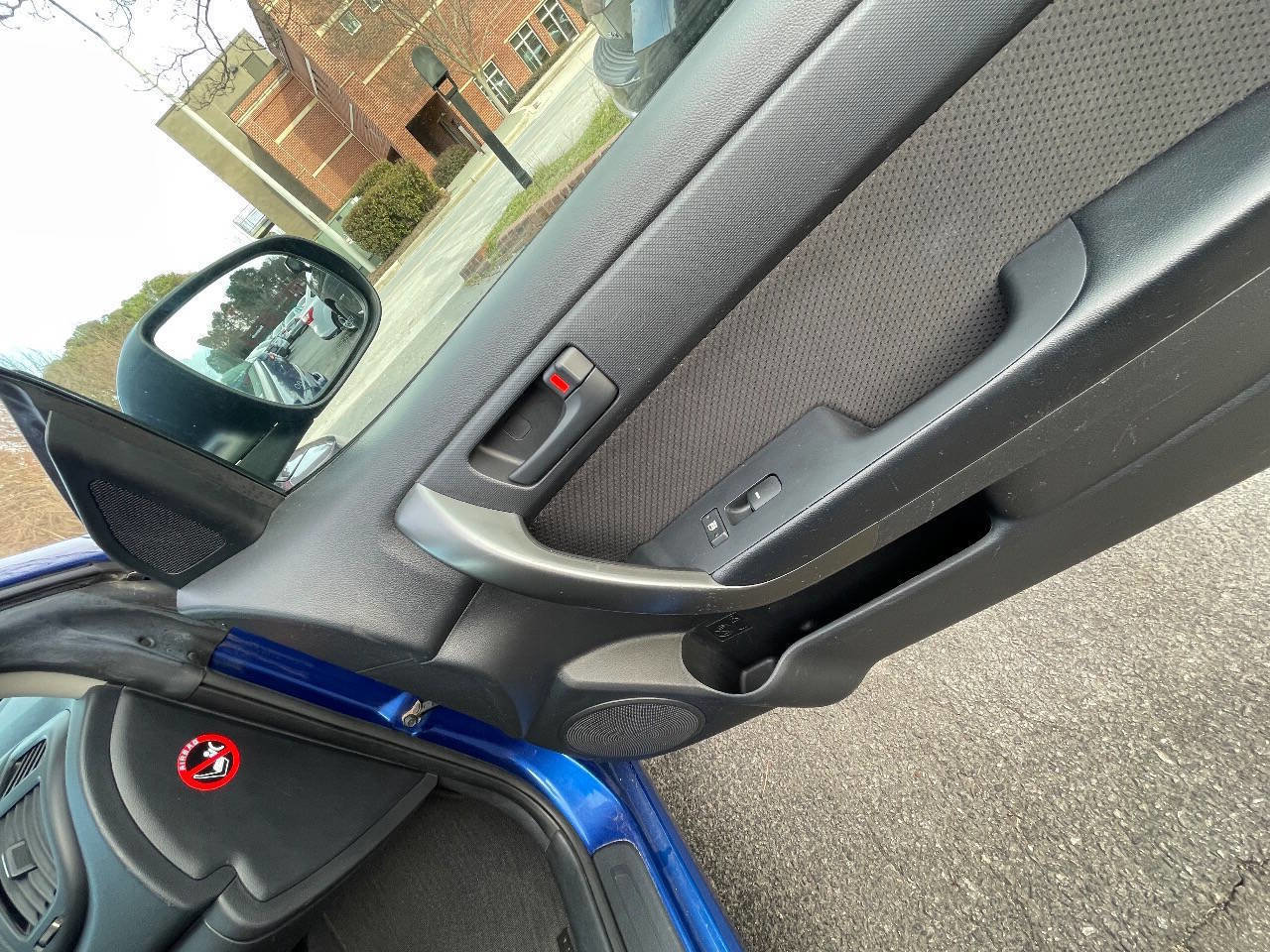 Used 2010 Kia Forte Koup EX image 17