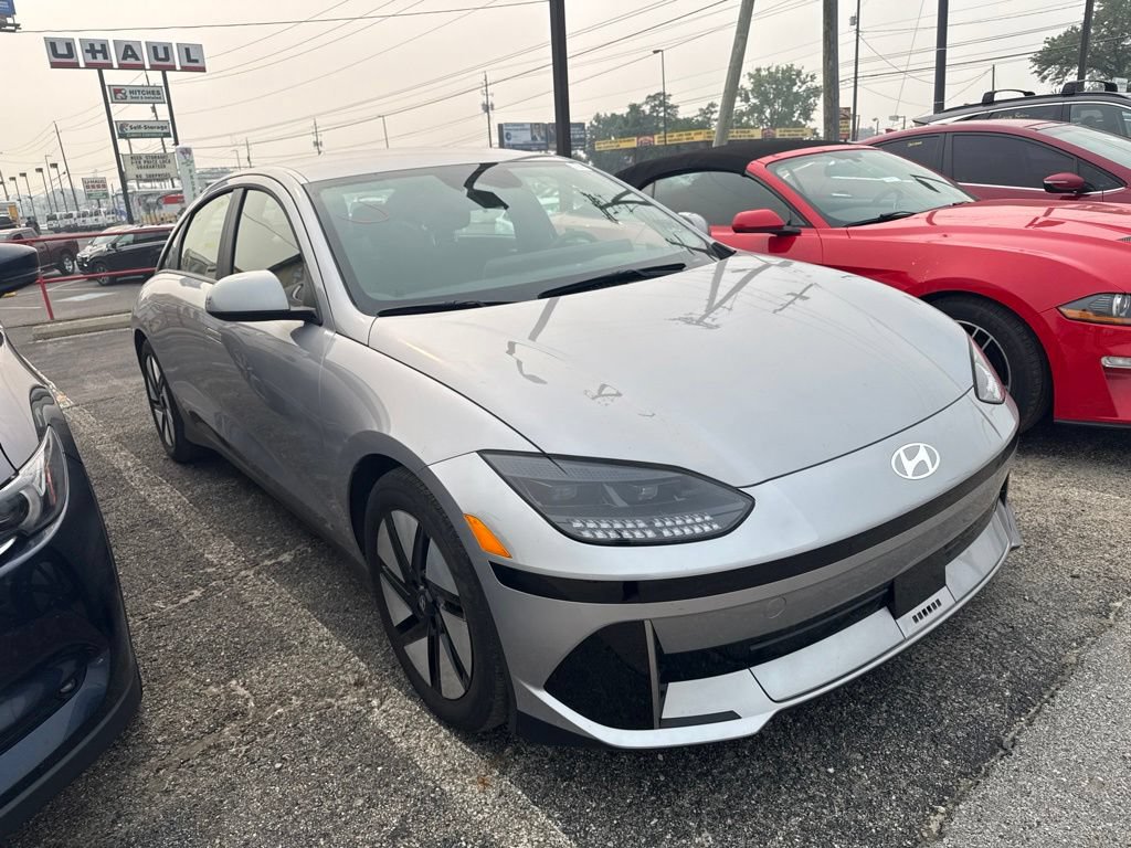 Used 2024 Hyundai Ioniq 6 SE RWD image 5