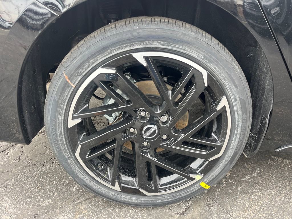 New 2026 Nissan Sentra SR w/ SR Premium Package image 12