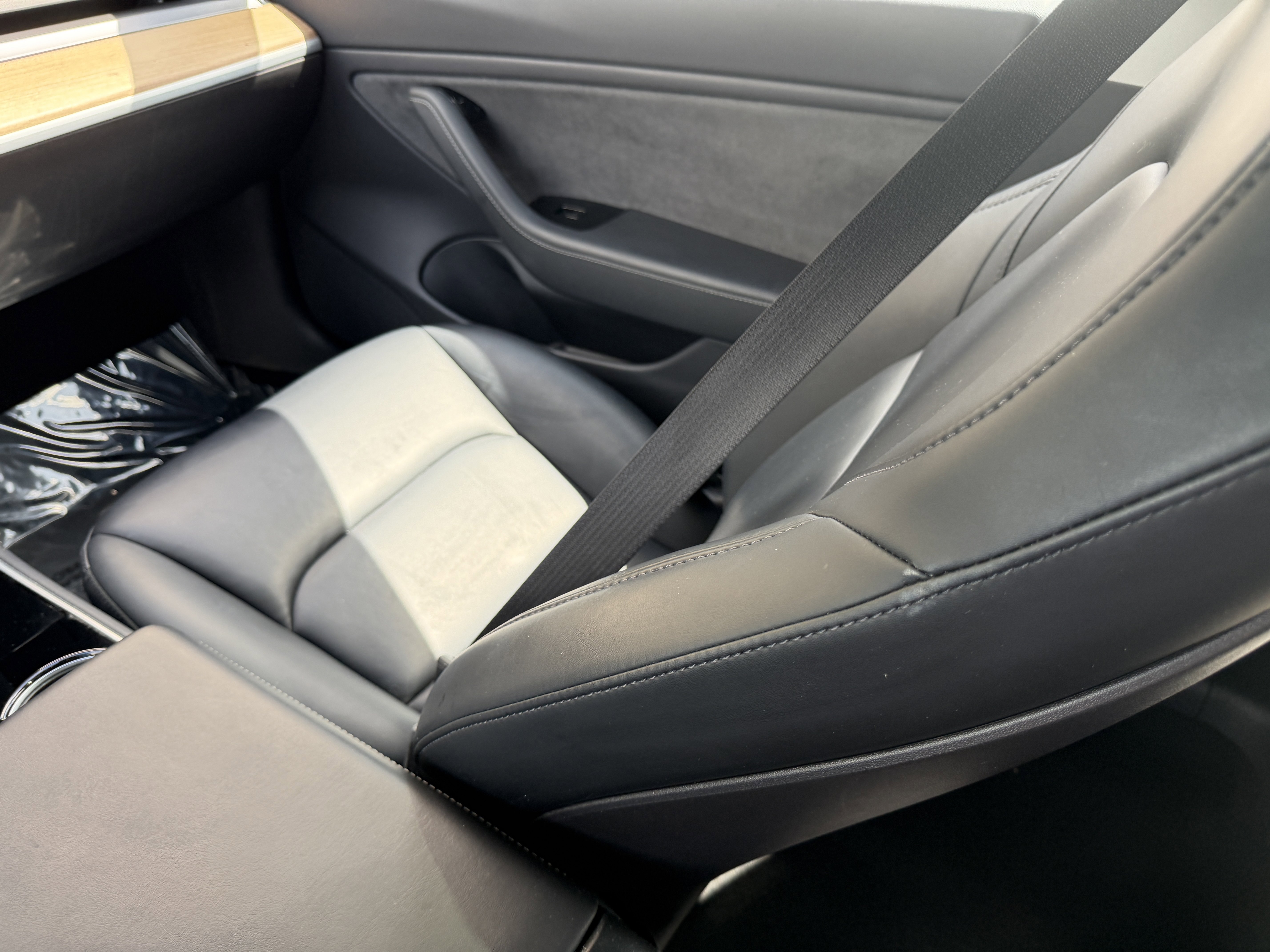 Used 2019 Tesla Model 3 Long Range image 19