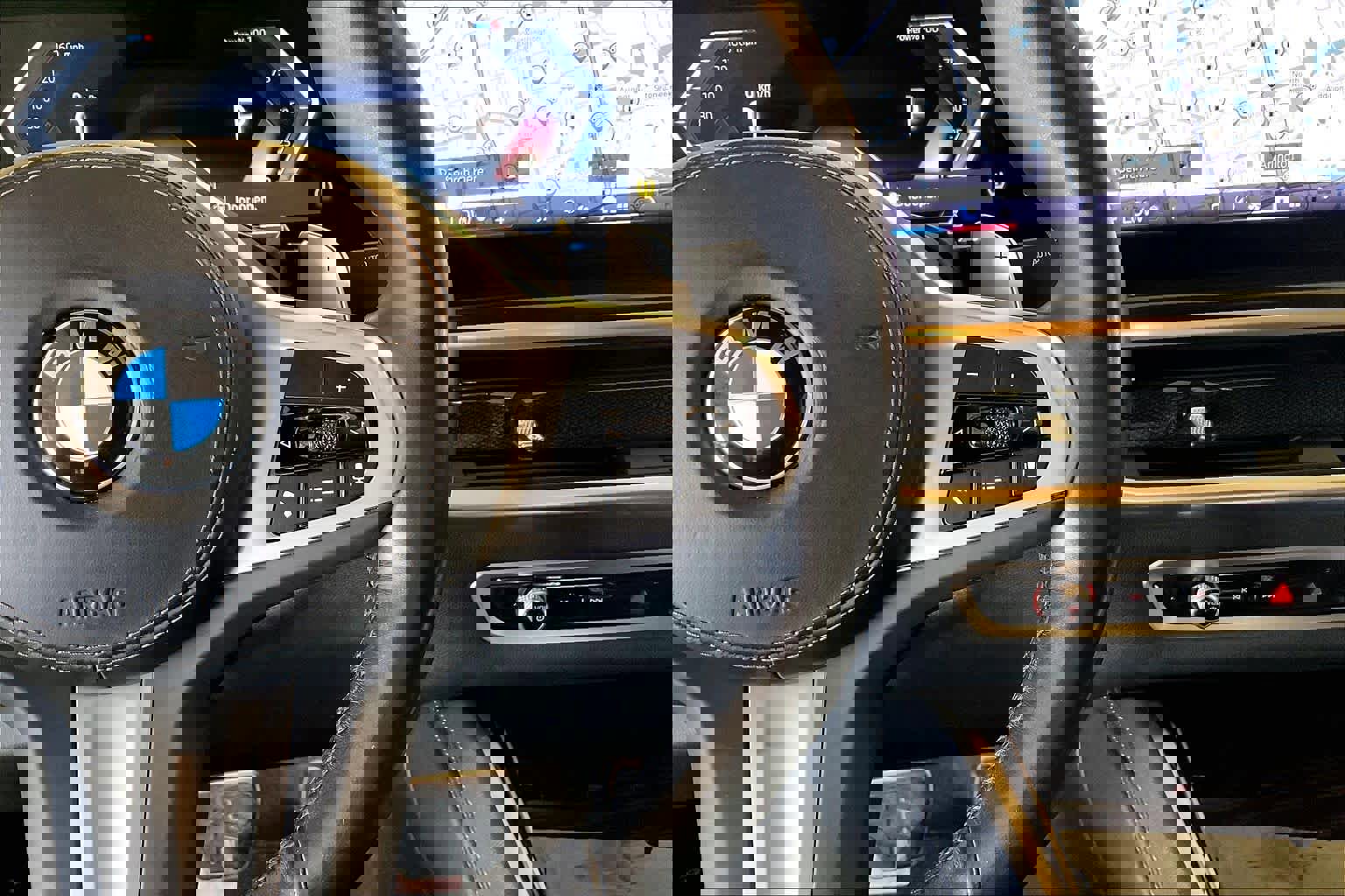 Used 2024 BMW X6 xDrive40i w/ Premium Package image 23