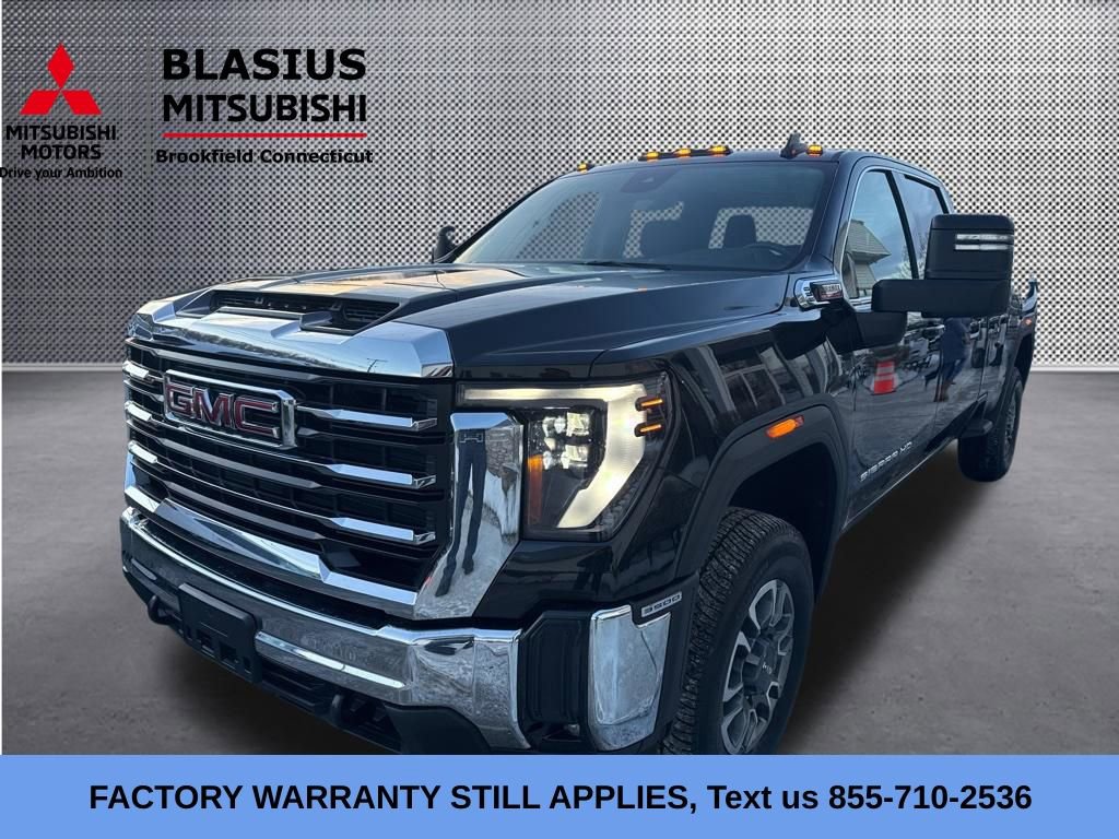 Used 2024 GMC Sierra 3500 SLE w/ SLE Value Package AWD/4WD image 4