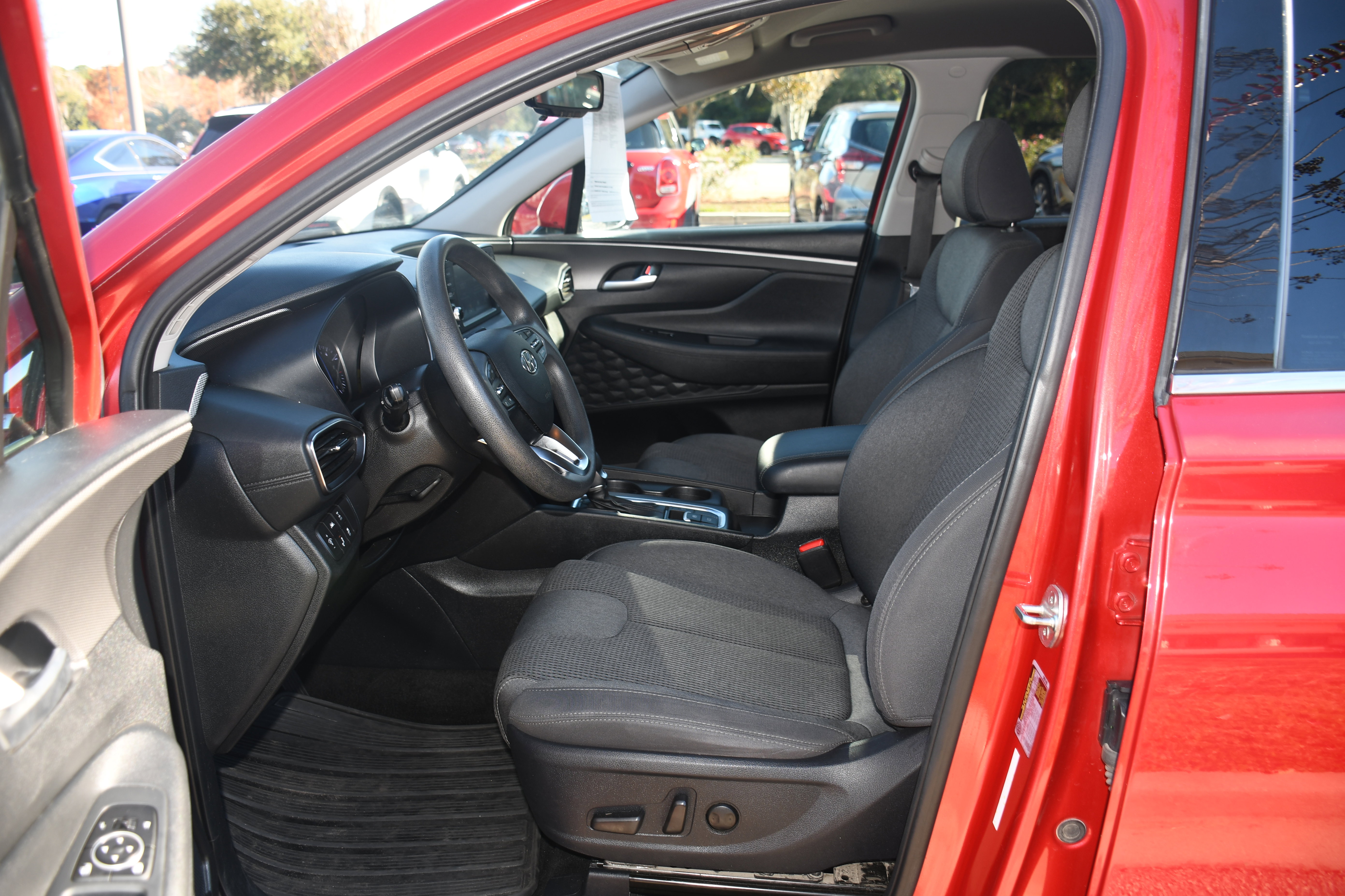 Used 2020 Hyundai Santa Fe SEL image 7