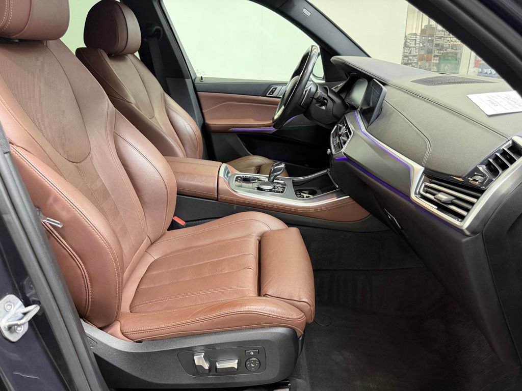 Used 2019 BMW X5 xDrive40i w/ Premium Package 2 AWD/4WD image 9