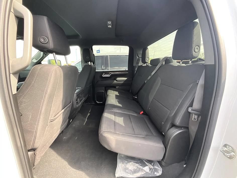 Used 2026 Chevrolet Silverado 3500 LT w/ All Star Edition AWD/4WD image 26