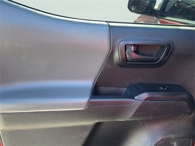 Used 2022 Toyota Tacoma SR w/ SR Convenience Package image 14