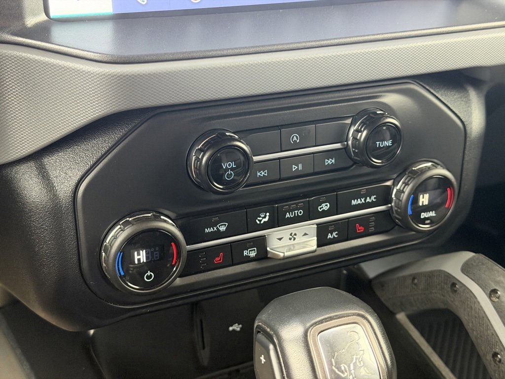 Used 2024 Ford Bronco Big Bend image 15