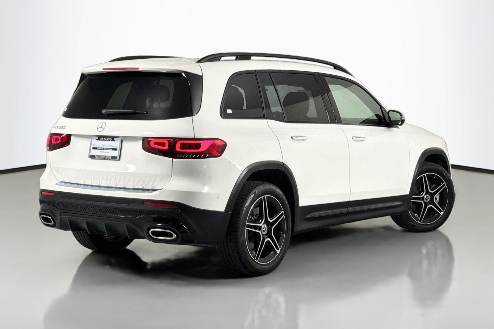 Certified 2023 Mercedes-Benz GLB 250 image 12