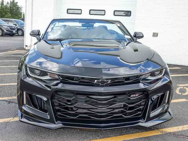 Used 2021 Chevrolet Camaro ZL1 RWD image 13