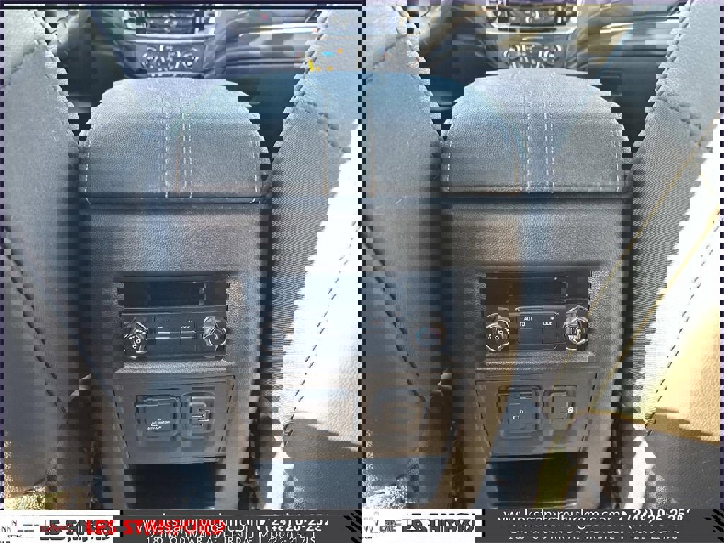 Used 2020 Chevrolet Traverse RS w/ LPO, Floor Liner Package image 17