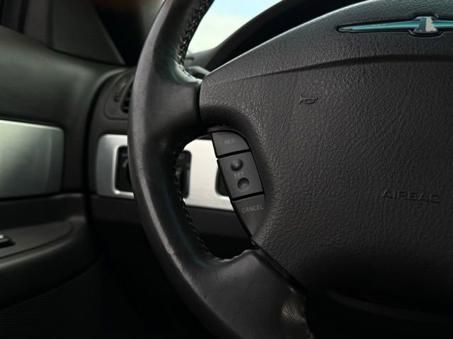 Used 2002 Ford Thunderbird image 20