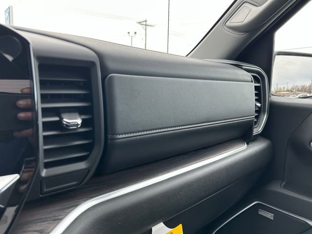 New 2026 GMC Sierra 1500 SLT image 38