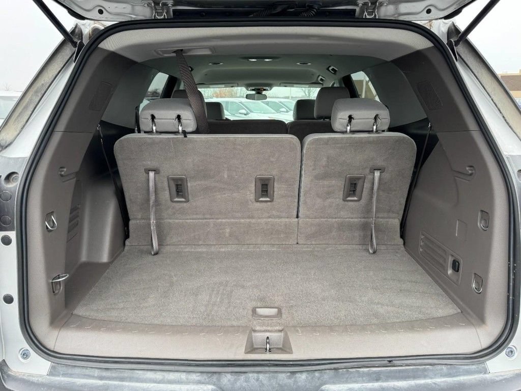 Used 2019 Chevrolet Traverse LT FWD image 6