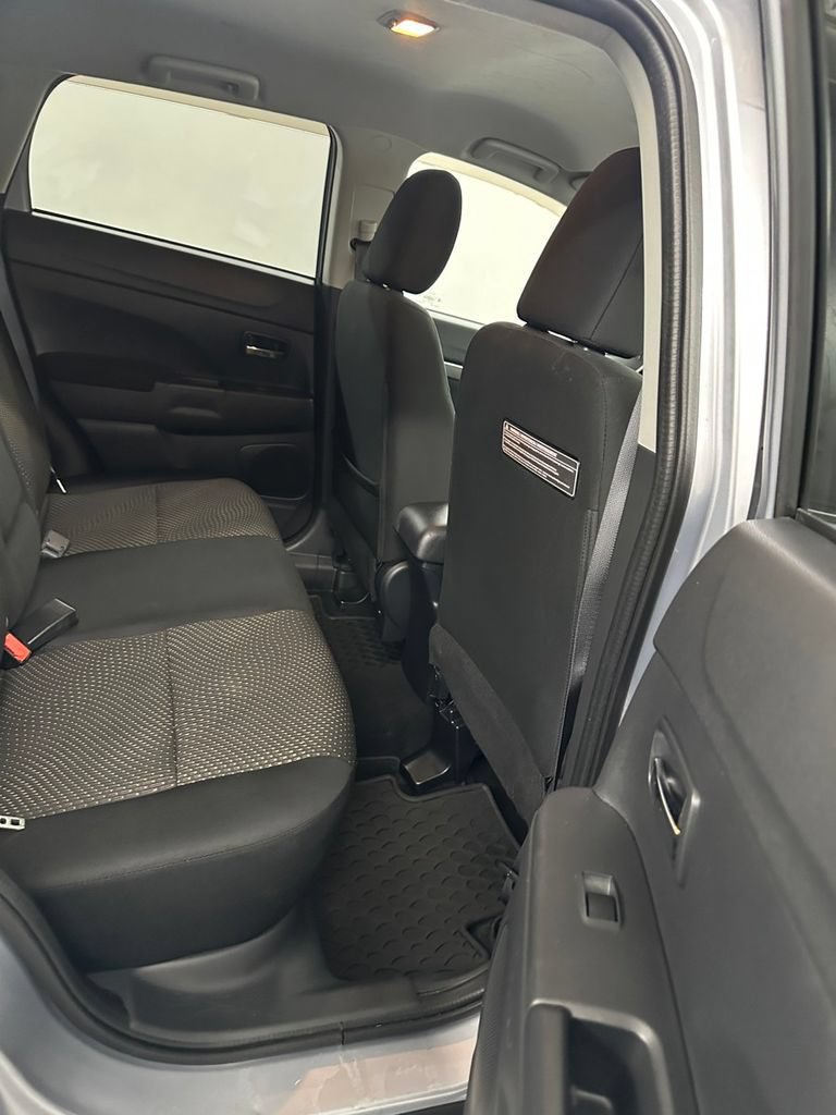 Used 2016 Mitsubishi Outlander Sport ES FWD image 27