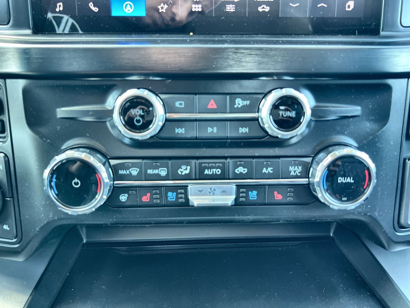 New 2026 Ford F250 Lariat w/ FX4 Off-Road Package AWD/4WD image 53