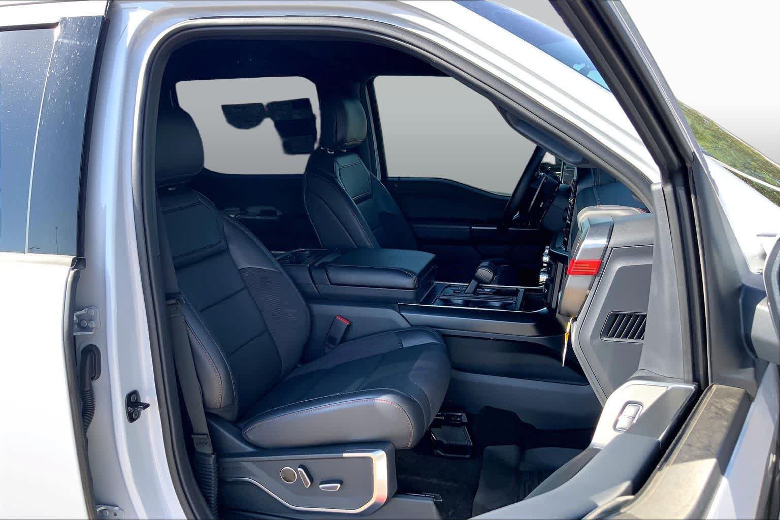 Certified 2025 Ford F150 Raptor AWD/4WD image 8