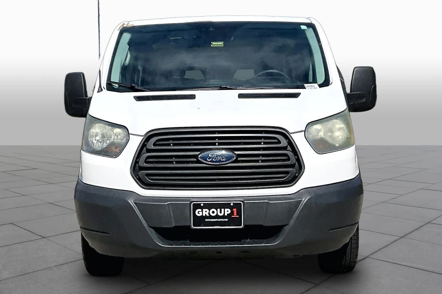 Used 2016 Ford Transit 150 130 Low Roof RWD image 4