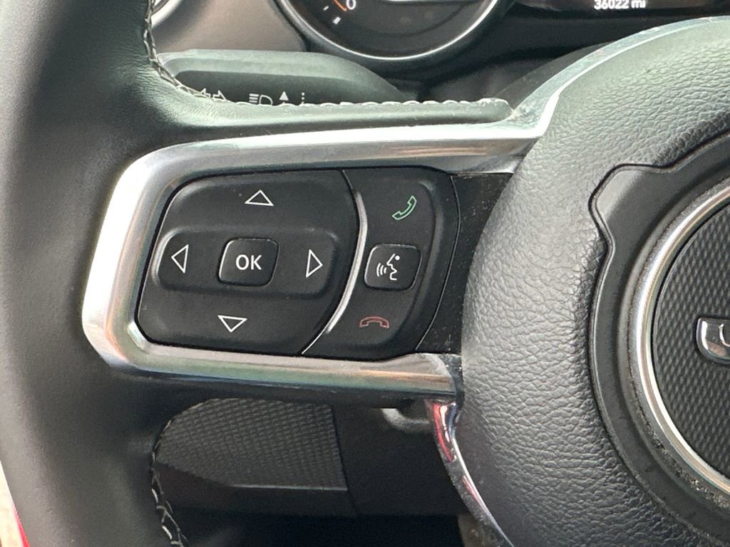 Used 2022 Jeep Wrangler Unlimited Sahara image 24