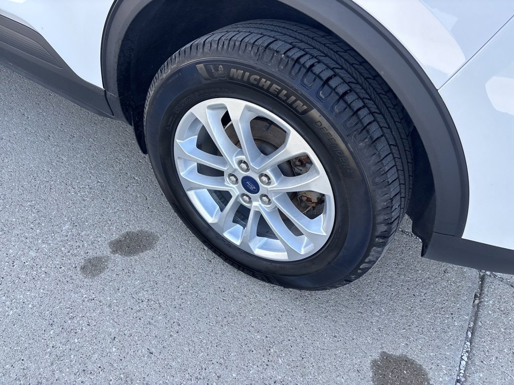 Used 2022 Ford Escape SE image 8