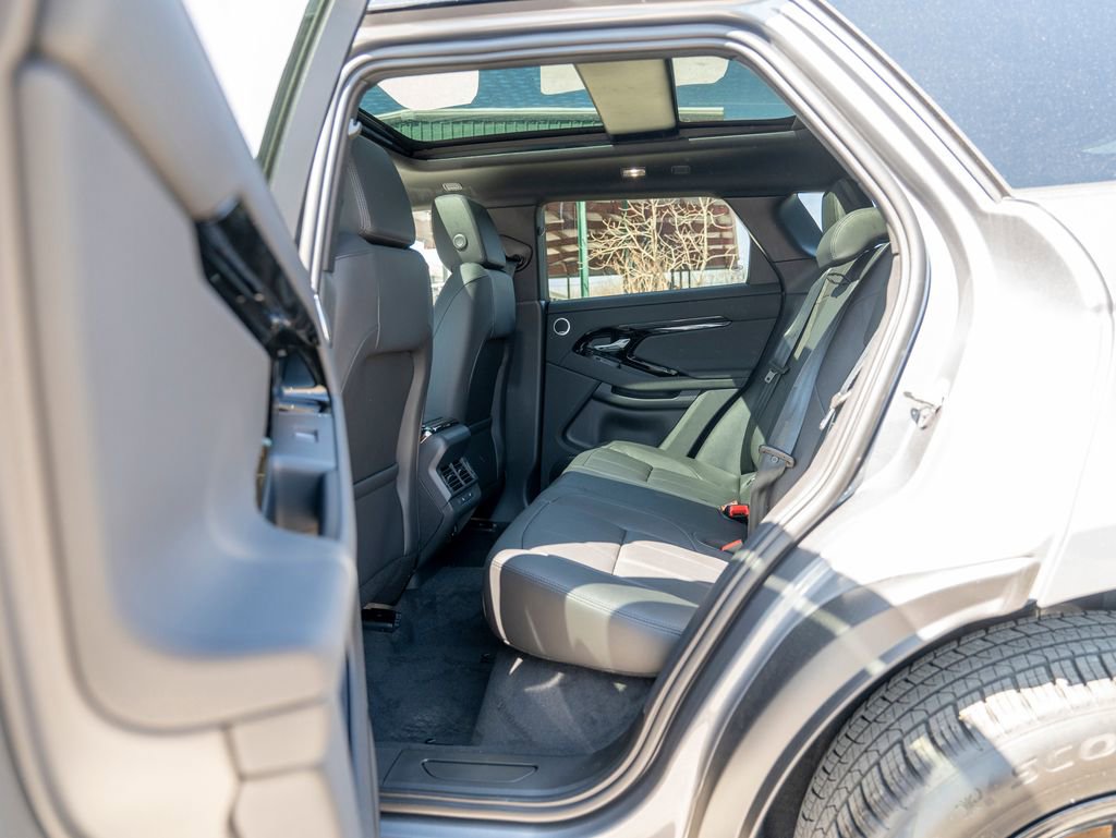 New 2026 Land Rover Range Rover Evoque S image 21