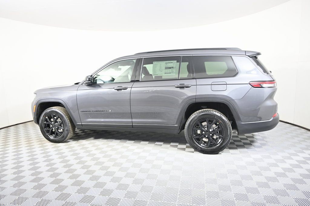 New 2026 Jeep Grand Cherokee L 4WD image 3