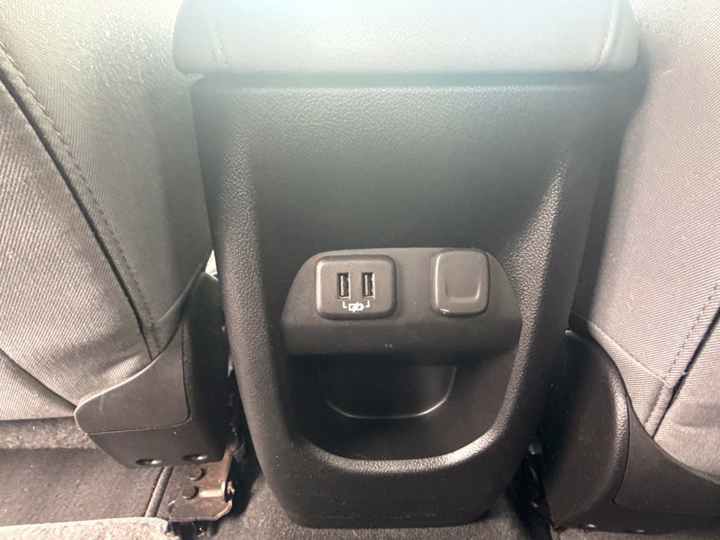 Used 2020 Chevrolet Colorado LT w/ LT Convenience Package AWD/4WD image 13