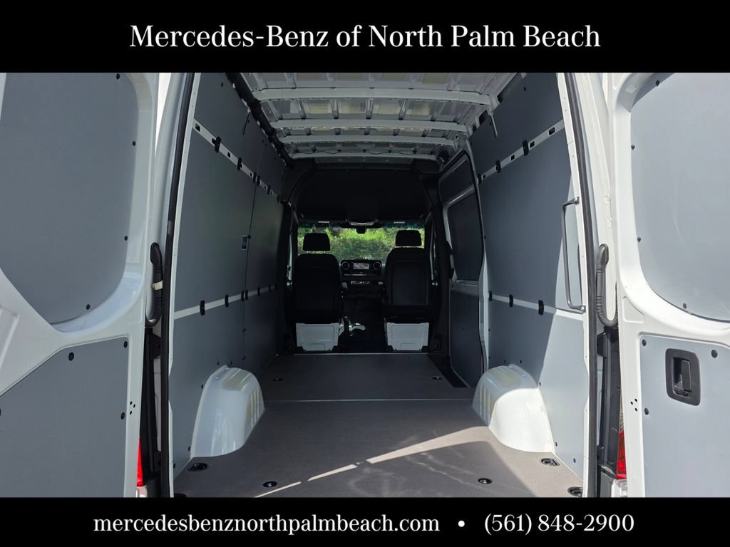 New 2026 Mercedes-Benz Sprinter 2500 image 12