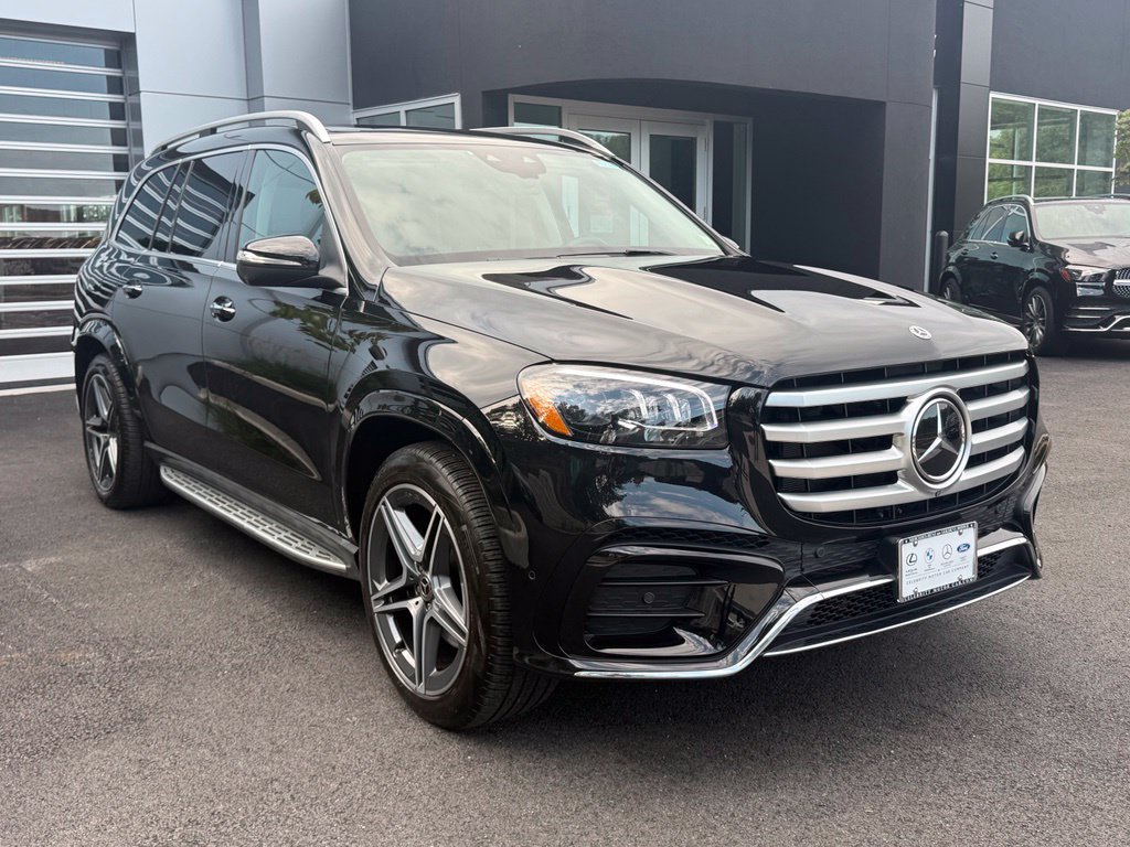 Certified 2026 Mercedes-Benz GLS 450 4MATIC image 1
