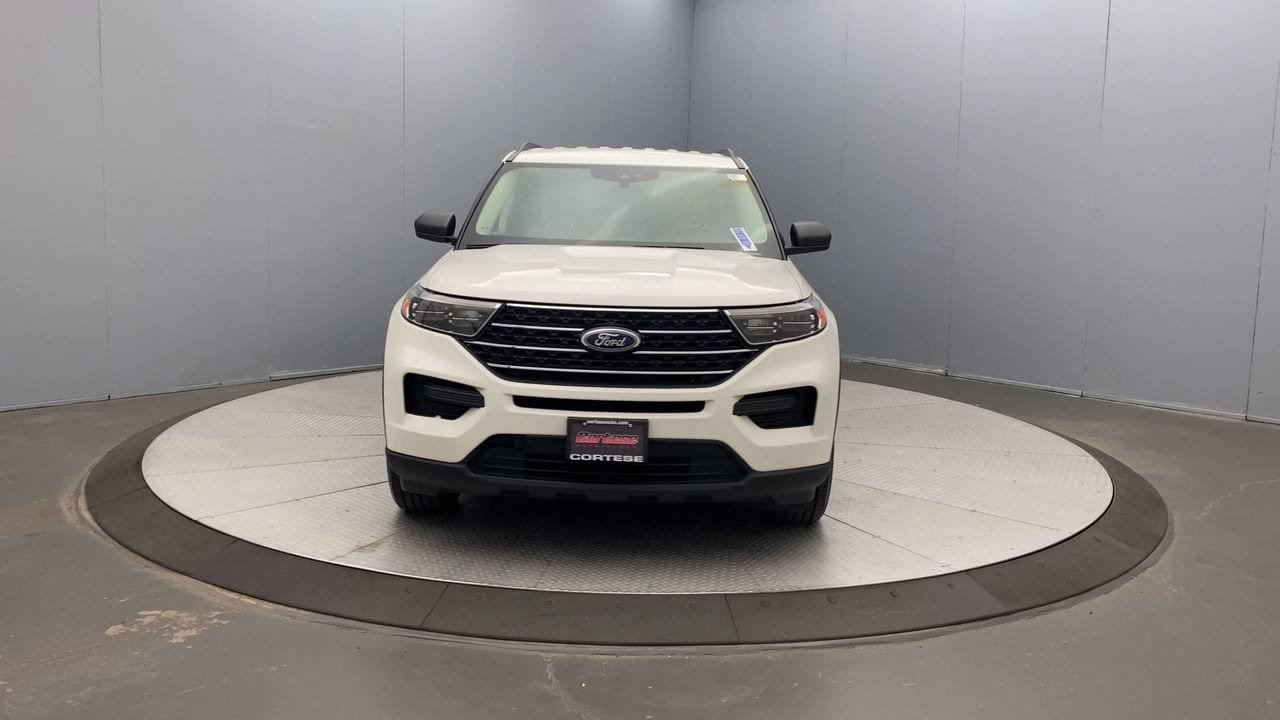 Used 2020 Ford Explorer XLT w/ Comfort Package AWD/4WD image 8