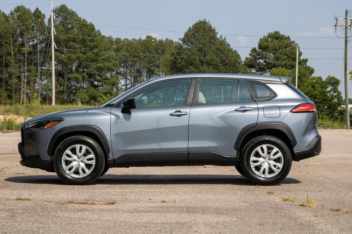 Used 2022 Toyota Corolla Cross L FWD image 9