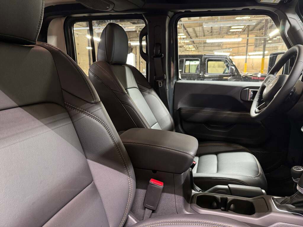 New 2026 Jeep Gladiator Sport image 22