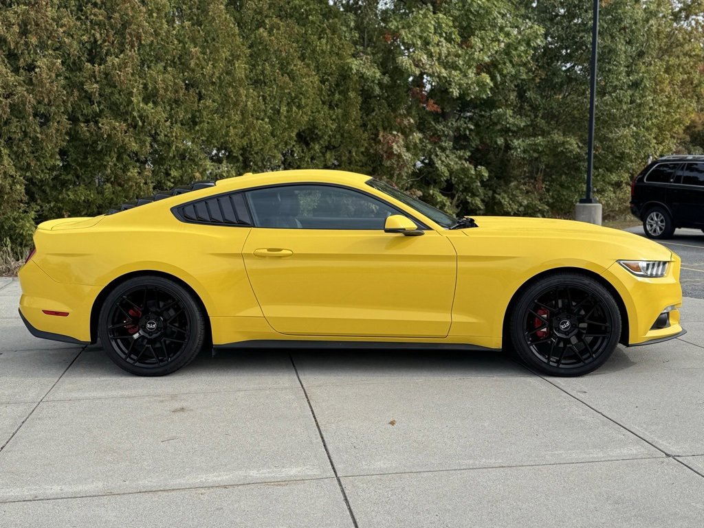 Used 2015 Ford Mustang Premium image 5