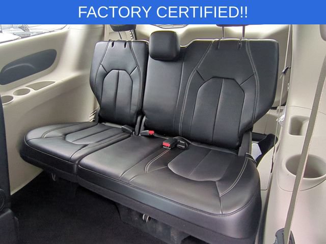 Certified 2024 Chrysler Pacifica Touring-L FWD image 28