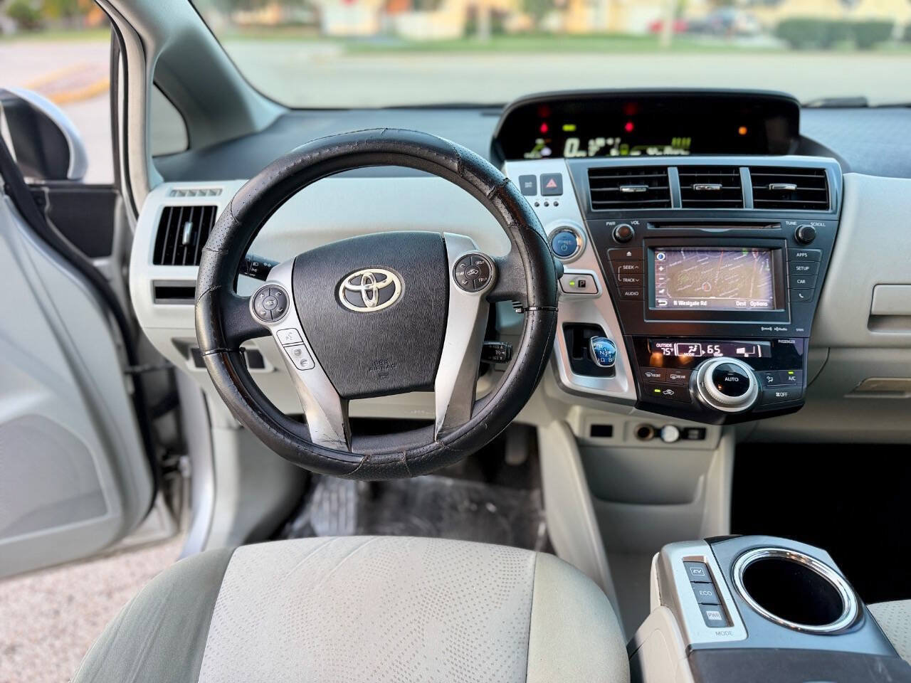 Used 2012 Toyota Prius V Three FWD image 17