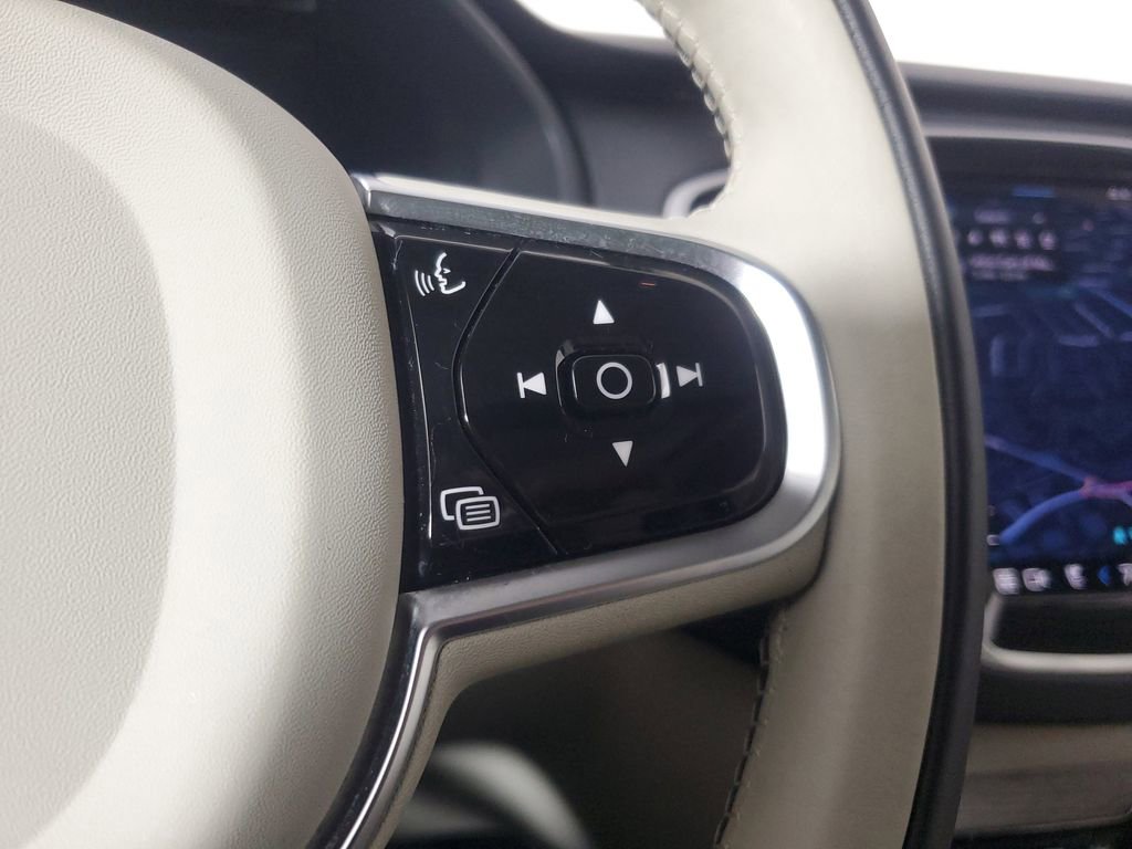 Certified 2024 Volvo XC90 T8 Plus w/ Protection Package image 30