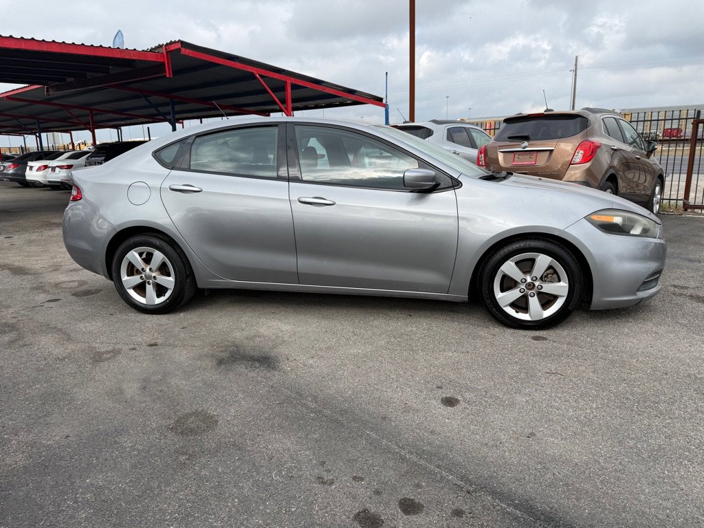 Used 2015 Dodge Dart SXT FWD image 4