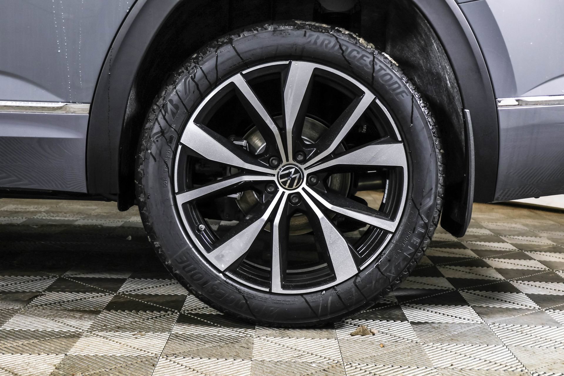 New 2026 Volkswagen Atlas SEL Premium R-Line image 18