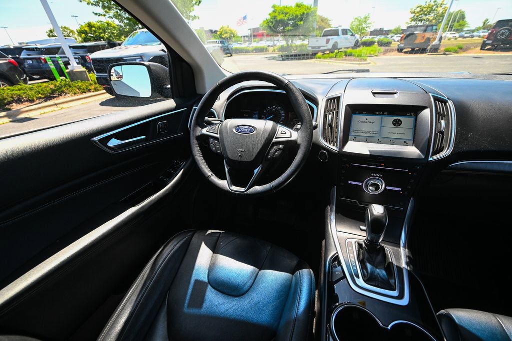 Used 2018 Ford Edge Titanium AWD/4WD image 33