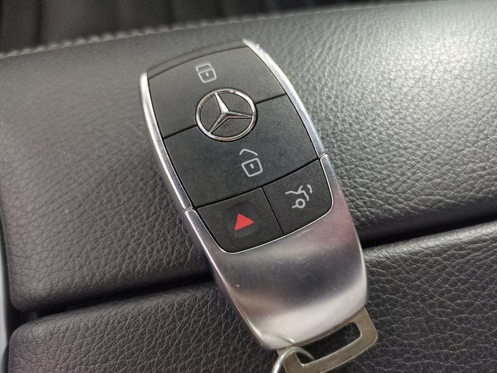 Used 2022 Mercedes-Benz GLC 43 AMG 4MATIC image 39