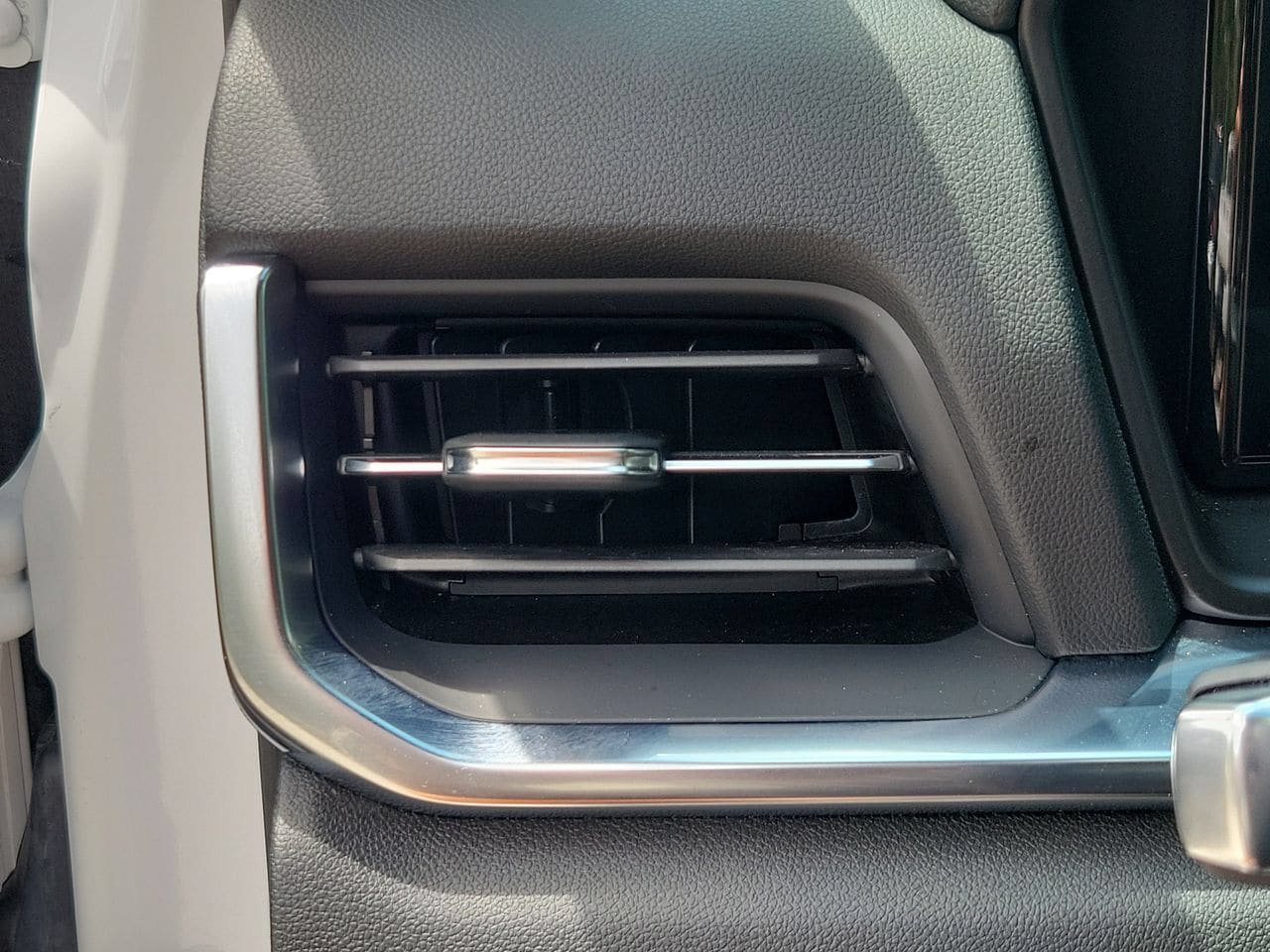 Used 2026 GMC Terrain Elevation FWD image 30