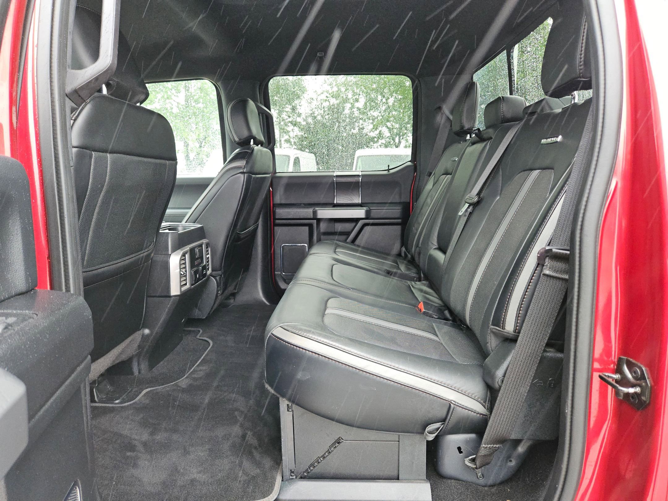 Used 2019 Ford F250 Platinum w/ FX4 Off-Road Package AWD/4WD image 15