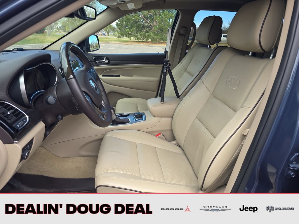 Used 2019 Jeep Grand Cherokee Overland AWD/4WD image 10